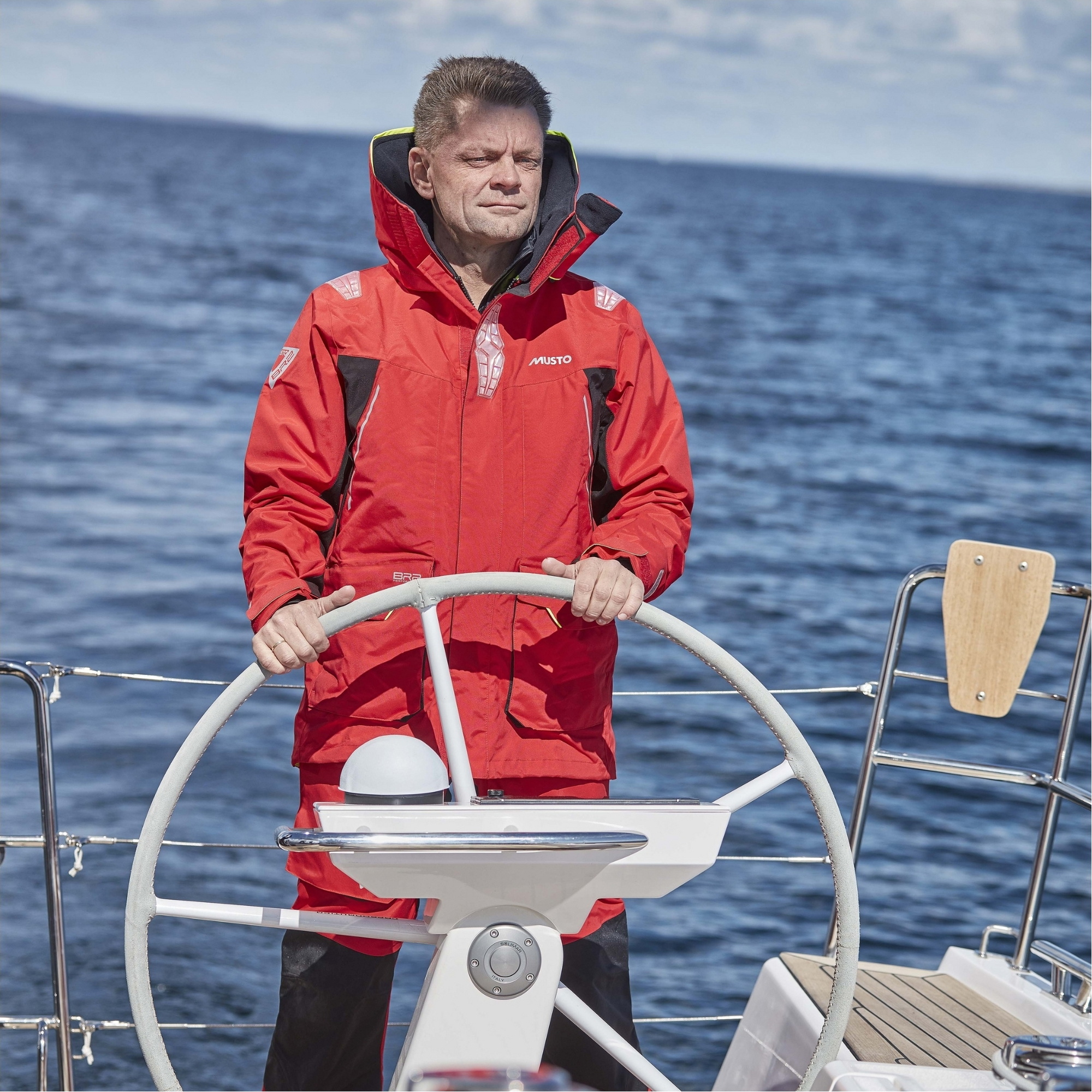 2026 Musto Herr Br2 Offshore 2.0 Seglarjacka 82084 - äkta Röd
